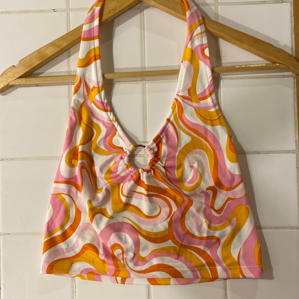 Halter funky 70’s tanktop! Great for summer and beach days